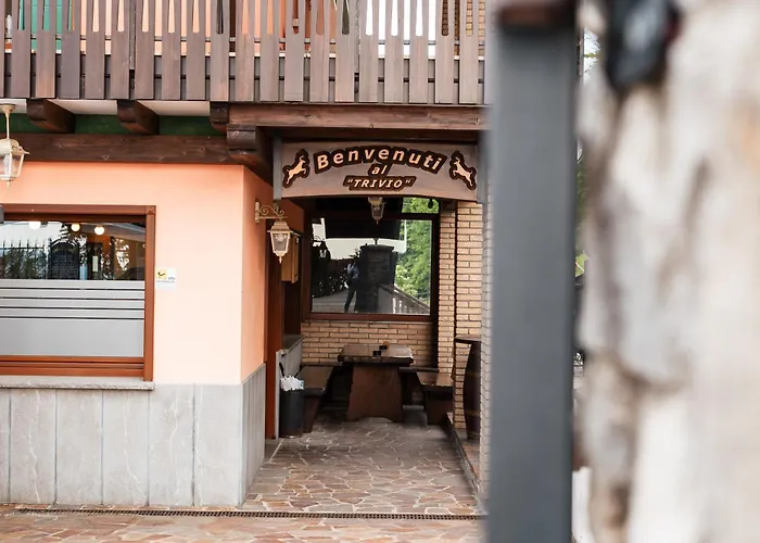 & Restaurant Al Trivio 3* Altana