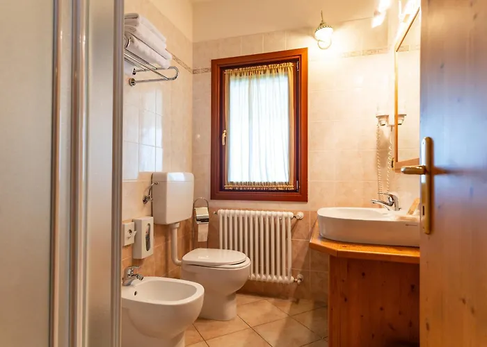 & Restaurant Al Trivio Altana